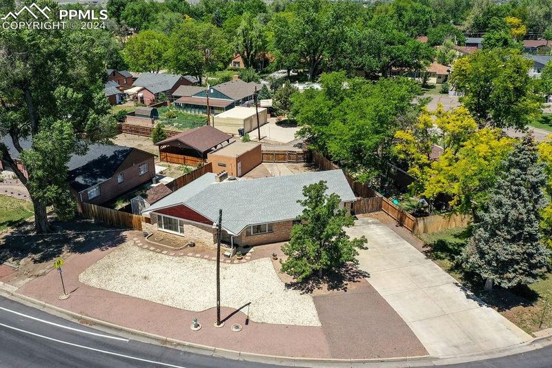 215 Goodnight Ave, Pueblo, CO 81004