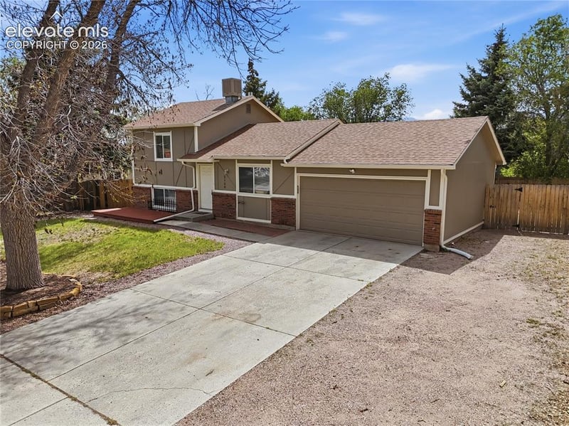 2150 Eddington Way, Colorado Springs, CO 80916