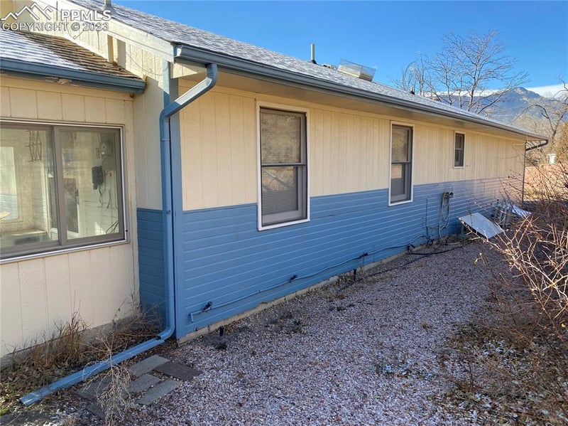 2150 Glenn St, Colorado Springs, CO 80904