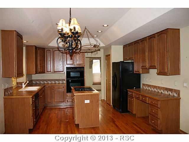 2152 Fieldcrest Dr, Colorado Springs, CO 80921