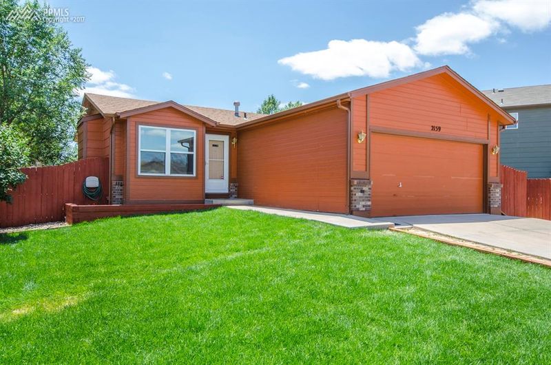 2159 Bent Tree Ln, Fountain, CO 80817