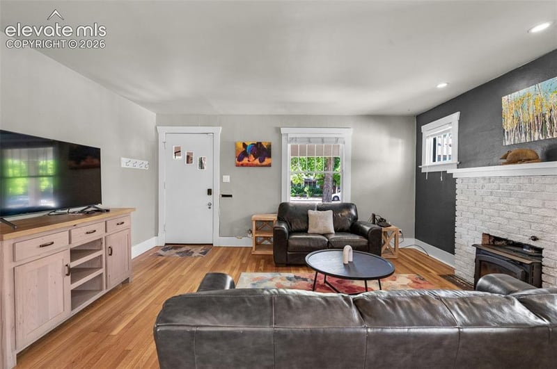 216 Fontanero St, Colorado Springs, CO 80907