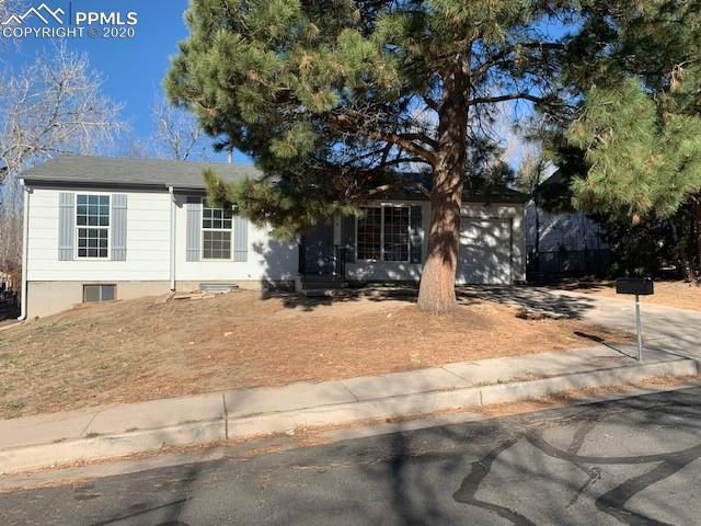 216 Homer Dr, Colorado Springs, CO 80916