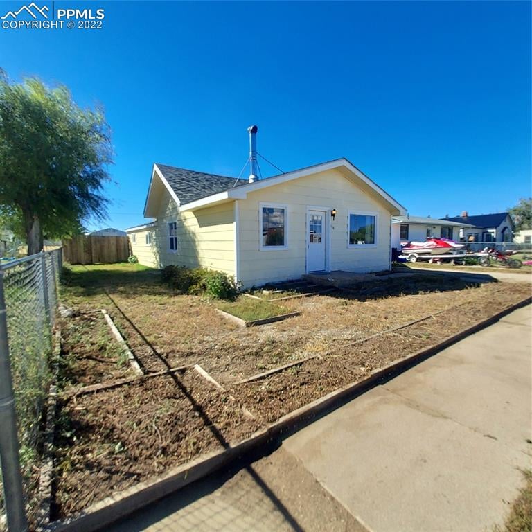 216 Main St, Genoa, CO 80818