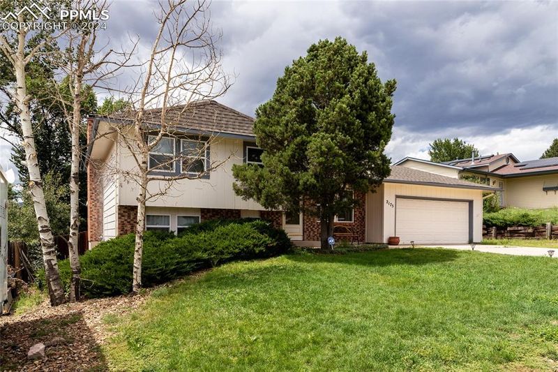 2175 Rusty Hinge Dr, Colorado Springs, CO 80920