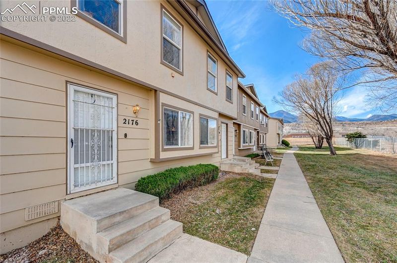 2176 Baltimore Cir, Colorado Springs, CO 80904