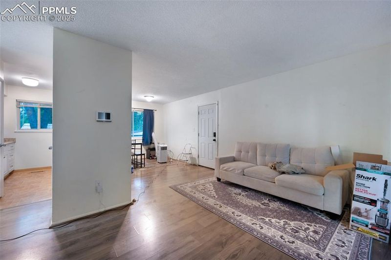 2184 Whitewood Dr, Colorado Springs, CO 80910