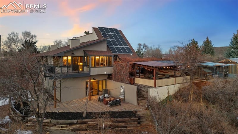 2190 Mesa Rd, Colorado Springs, CO 80904