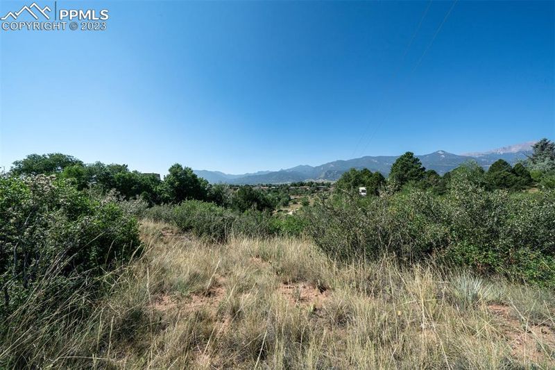 2194 Mesa Rd, Colorado Springs, CO 80904