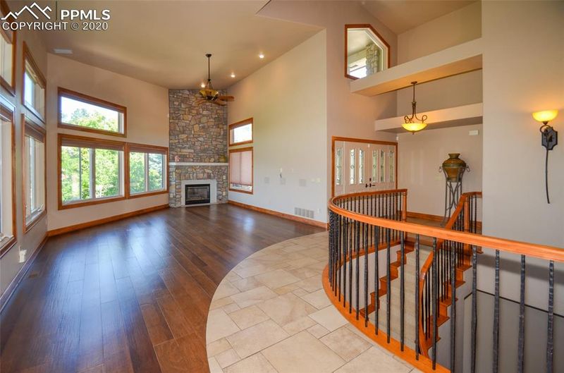 2195 Mulligan Dr, Colorado Springs, CO 80920
