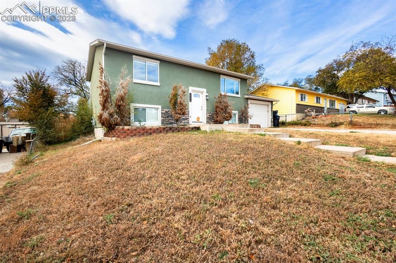 2196 Flintwood Dr, Colorado Springs, CO 80910