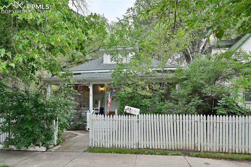 22-24 N Chestnut St, Colorado Springs, CO 80905