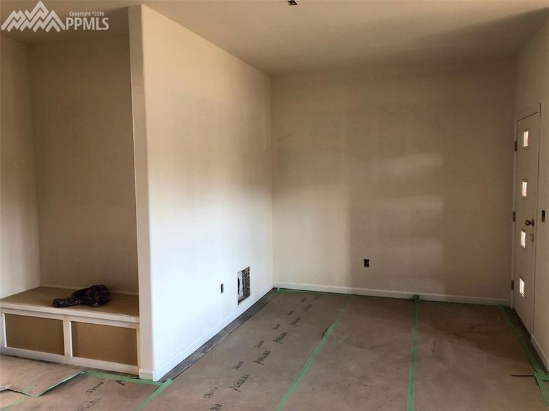 22 Cheyenne Blvd, Colorado Springs, CO 80905