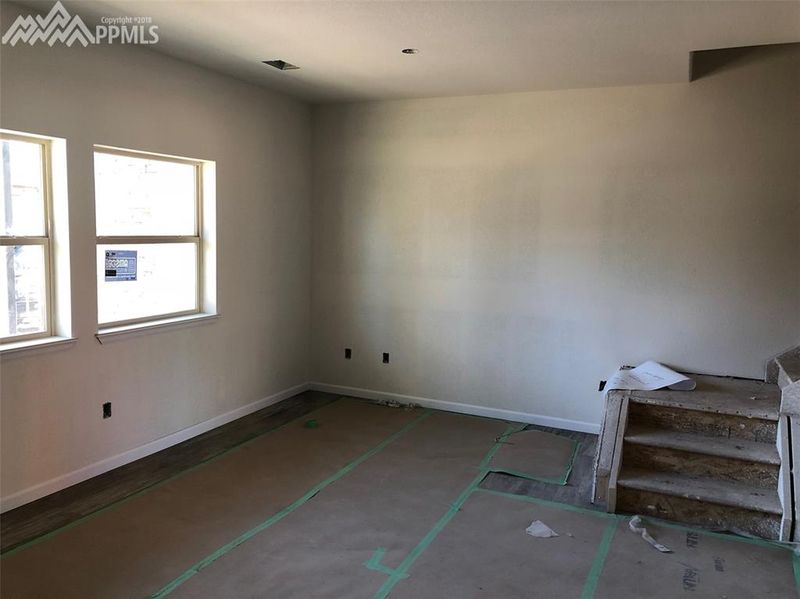 22 Cheyenne Blvd, Colorado Springs, CO 80905