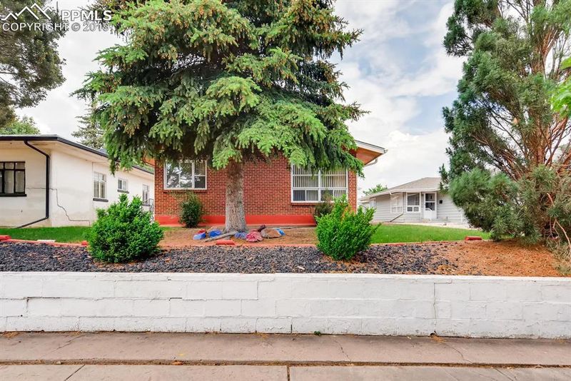 22 N Logan Ave, Colorado Springs, CO 80909