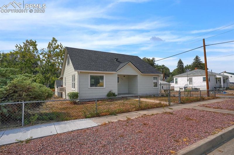 220 S Cedar St, Colorado Springs, CO 80903