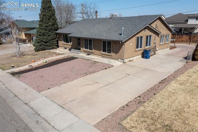 2203 North Dr, Pueblo, CO 81008