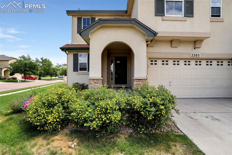 2203 Sierra Park Dr, Colorado Springs, CO 80916