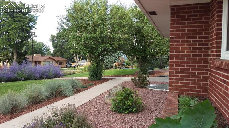 2205 Parkview Blvd, Colorado Springs, CO 80906