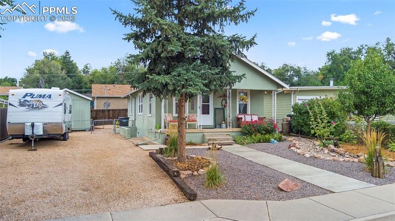 2208 Cooper Ave, Colorado Springs, CO 80907