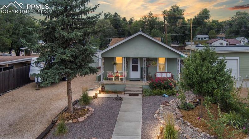 2208 Cooper Ave, Colorado Springs, CO 80907