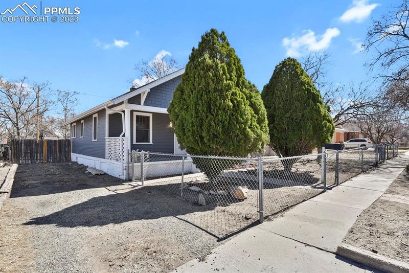 2208 Spruce St, Pueblo, CO 81004