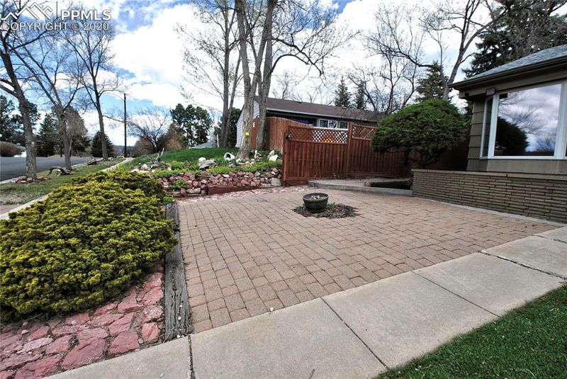 2209 Lark Dr, Colorado Springs, CO 80909