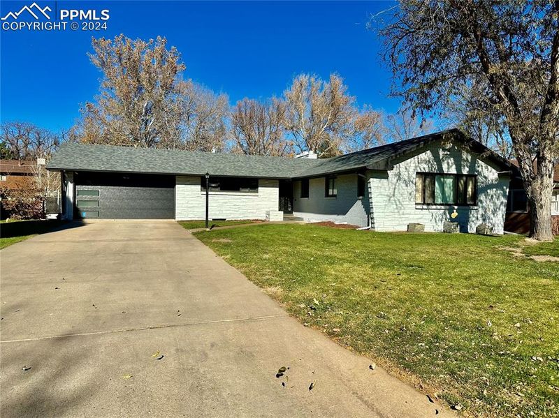 221 Carlile Ave, Pueblo, CO 81004