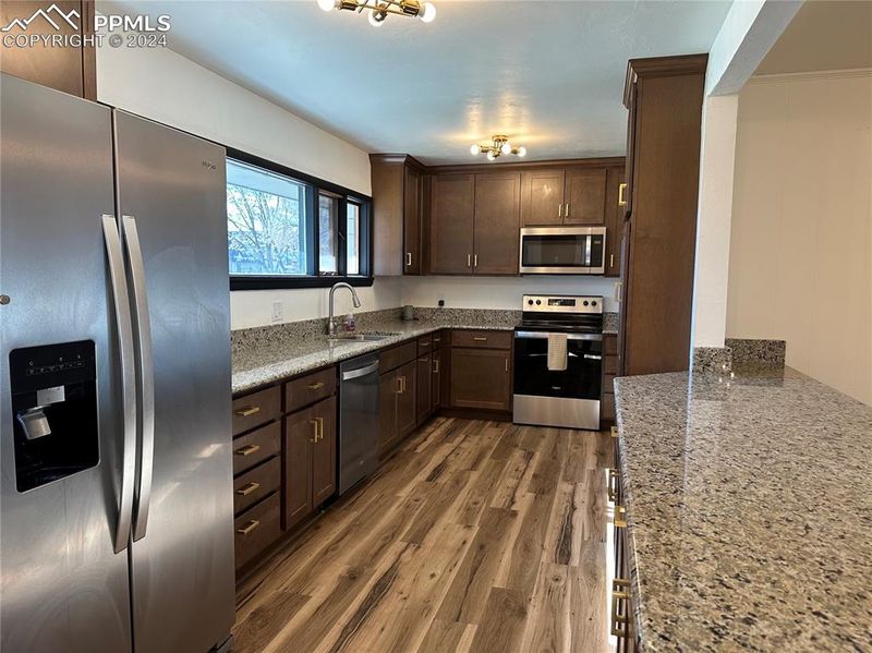 221 Carlile Ave, Pueblo, CO 81004