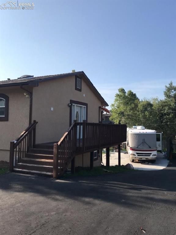 221 Pikeview Ave, Woodland Park, CO 80863