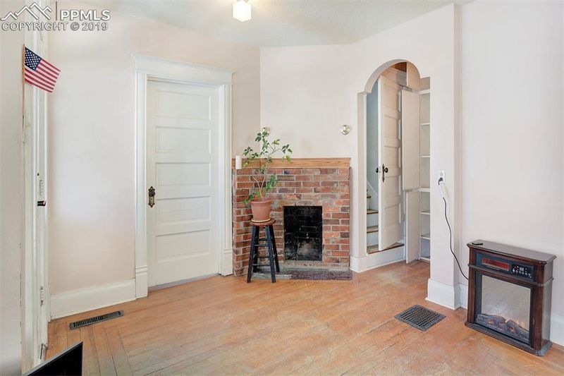 2211 W Bijou St, Colorado Springs, CO 80904