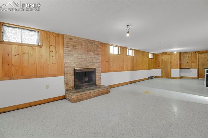 2215 N Wahsatch Ave, Colorado Springs, CO 80907