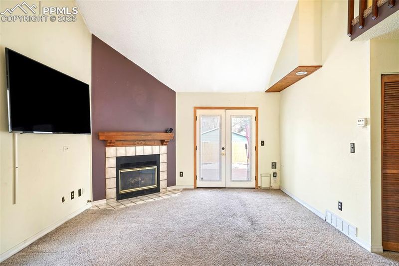 2218 Del Mar Dr, Colorado Springs, CO 80910