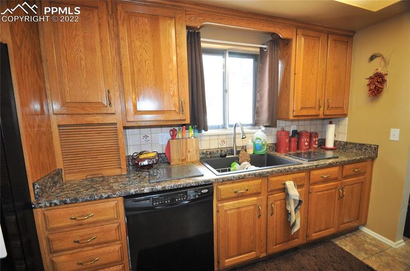 2218 Wold Ave, Colorado Springs, CO 80909