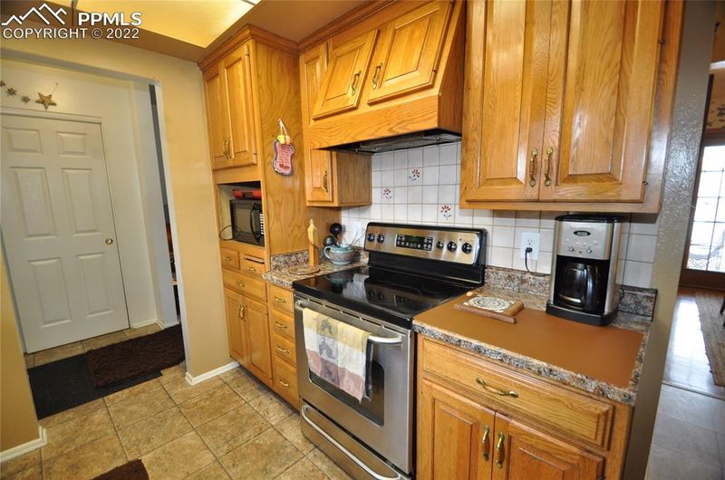2218 Wold Ave, Colorado Springs, CO 80909