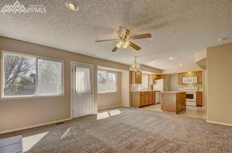2219 Pinyon Jay Dr, Colorado Springs, CO 80951