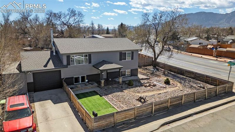 2219 Sonoma Dr, Colorado Springs, CO 80910