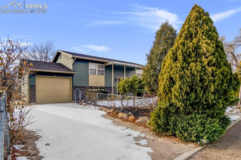 222 Lark St, Fountain, CO 80817