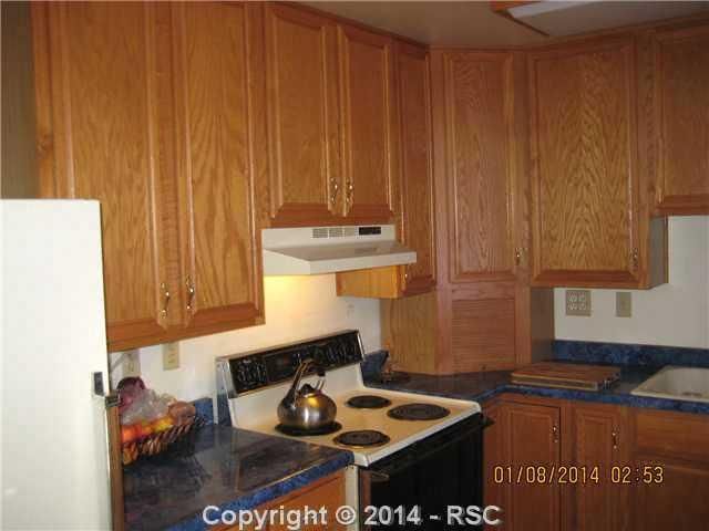 222 Longfellow Dr, Colorado Springs, CO 80910
