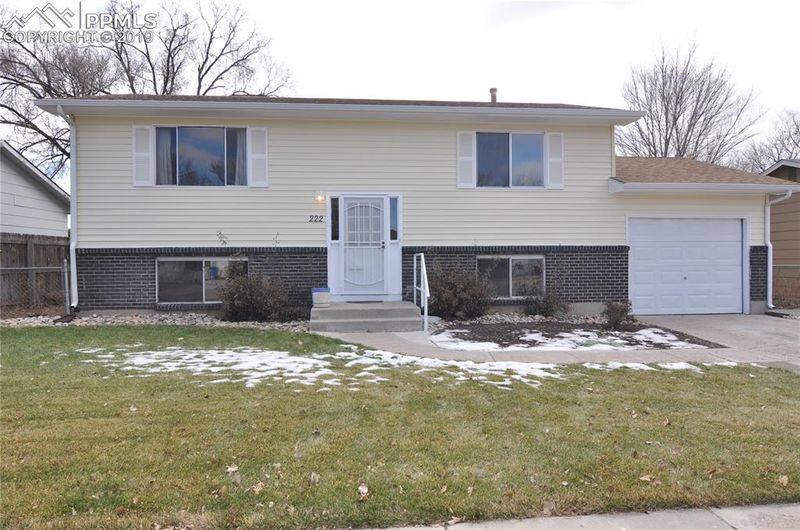 222 Robin St, Fountain, CO 80817
