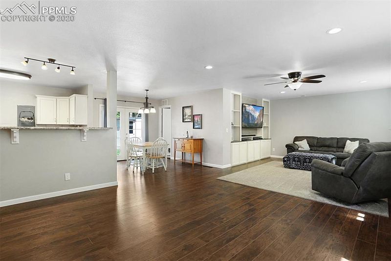 2220 Drakestone Dr, Colorado Springs, CO 80909