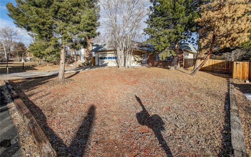 2221 E Peacemaker Ter, Colorado Springs, CO 80920