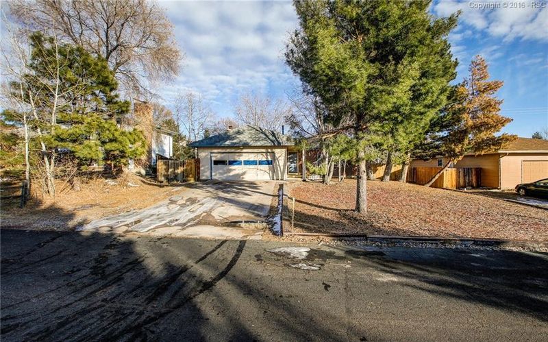 2221 E Peacemaker Ter, Colorado Springs, CO 80920