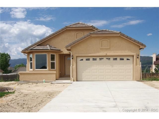 2226 Creek Valley Cir, Monument, CO 80132
