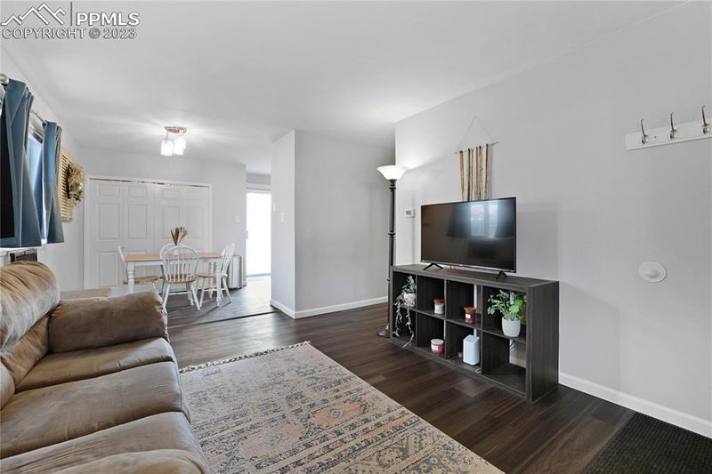 2226 Ivanhoe Dr, Colorado Springs, CO 80911