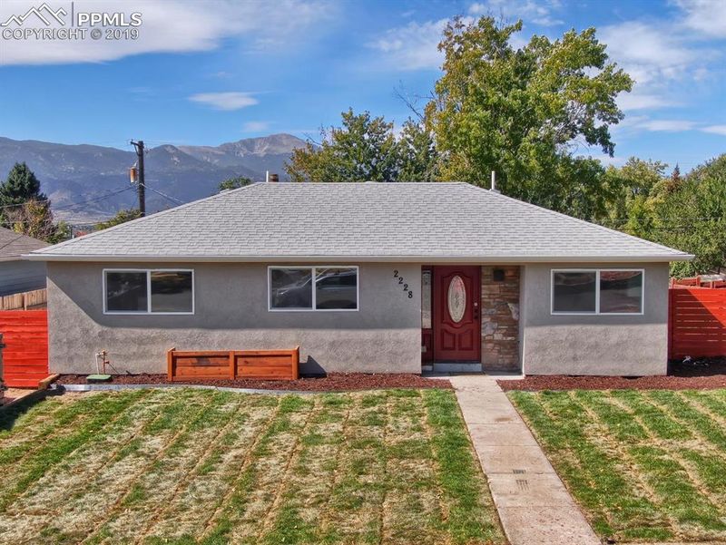 2228 Robin Dr, Colorado Springs, CO 80909