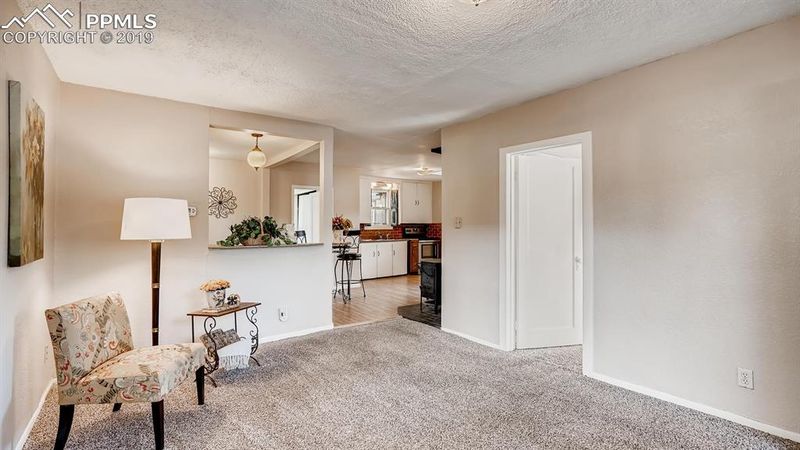 2228 W Uintah Ave, Colorado Springs, CO 80904