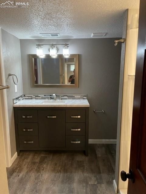 2229 9th Ave, Greeley, CO 80631