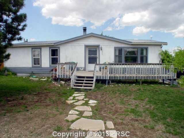 223 8th St, Calhan, CO 80808