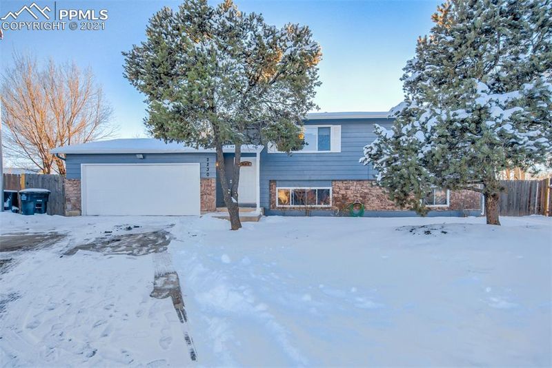 2230 Cather Cir, Colorado Springs, CO 80916